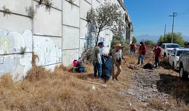 Realizan autoridades limpieza en Río Lerma