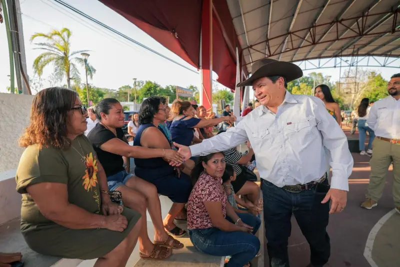 Gobierno de Yucatán impulsa desarrollo rural y social en Panabá