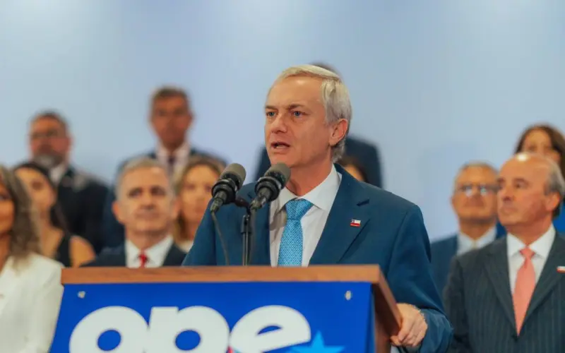 Advierte presidente de Chile expulsión de migrantes sin documentos