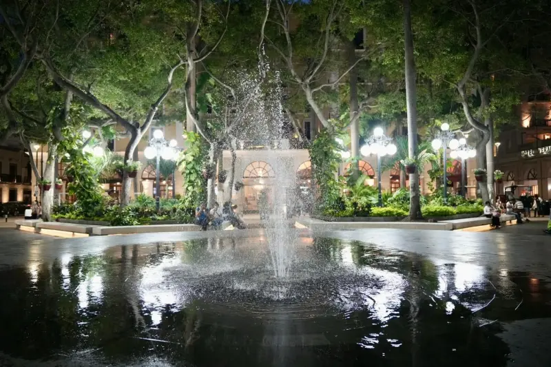 Rescata alcaldesa de Veracruz fuentes emblemáticas del Centro Histórico