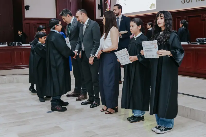 Niñas y niños asumieron el papel de magistradas y magistrados en Jalisco