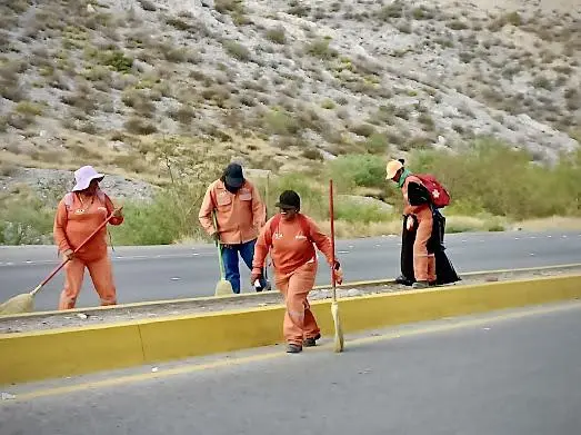 Recolectan más de 3 toneladas de basura luego del Vía crucis en Cerro de las Noas de Torreón