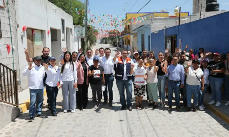 Alcalde Gaspar Trueba Aperturó la Urbanización de Calle en Las Crucitas