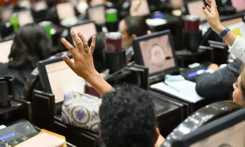 Ahora en Edomex podrás llevar el apellido de tu mamá primero