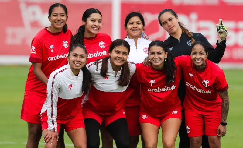 Persiguen Diablas el Top 4 y el título de goleo individual