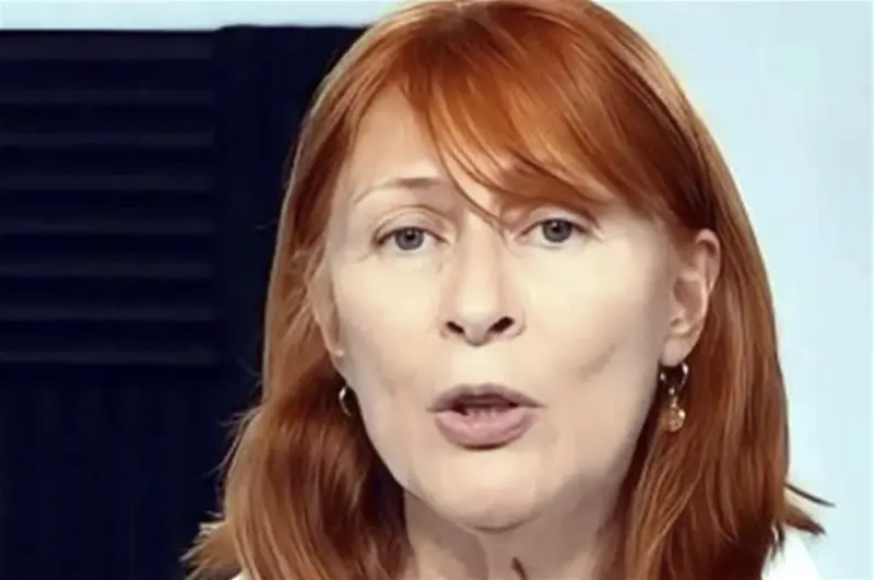 Tatiana Clouthier se postula para gubernatura de Nuevo León y afirma ser la más preparada