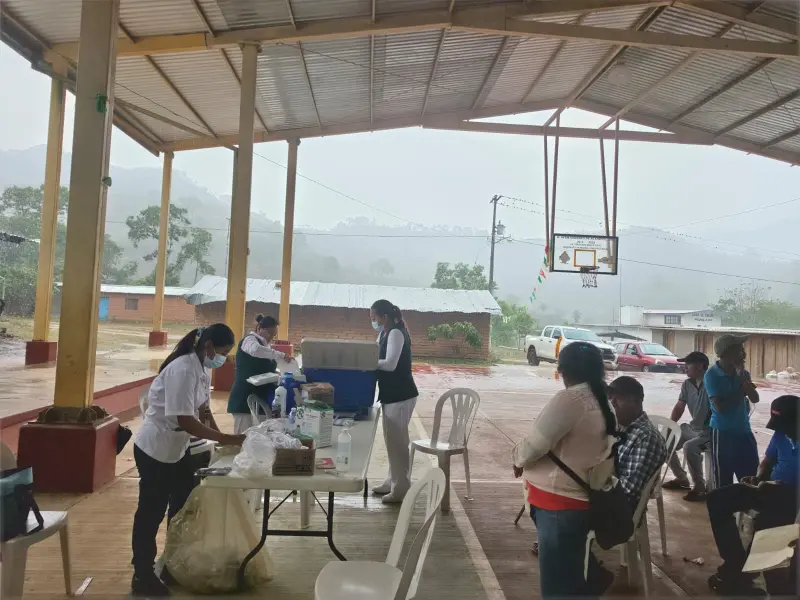 Fortalece Salud a comunidades de Acatepec con brigadas médicas