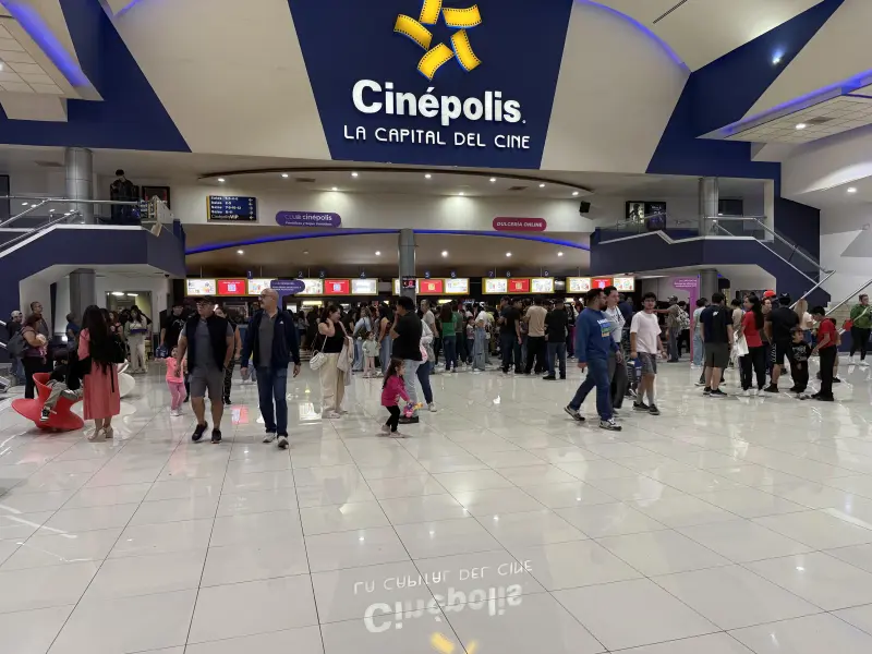 Mario Galaxy y Proyecto Salvación llenan salas de cine en Saltillo; ven recuperación tras pandemia
