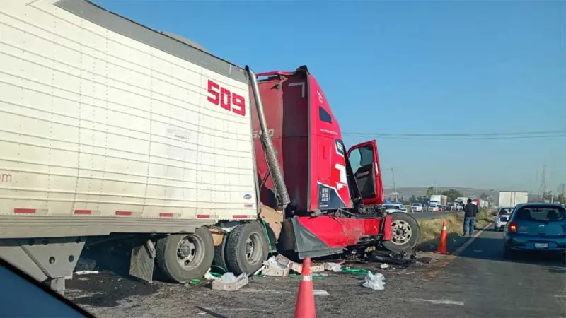 ¿Qué pasó en el nuevo Libramiento Irapuato-Norte? Tráfico lento por aparatoso accidente