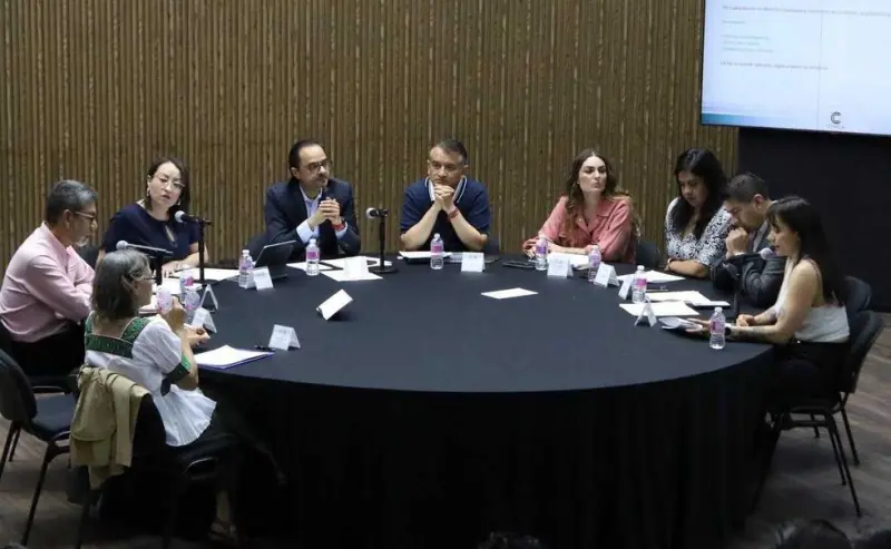 Crean comisión municipal para ordenar comercio artesanal en Centro Histórico de Querétaro