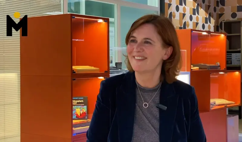 Minia Manteiga en el pódcast de MUNDIARIO: "Están empezando a privatizar el cielo y se lo permiten"