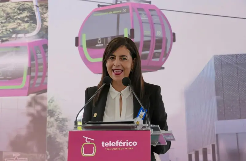 Teleférico de Uruapan beneficia a 64 mil estudiantes: Gaby Molina