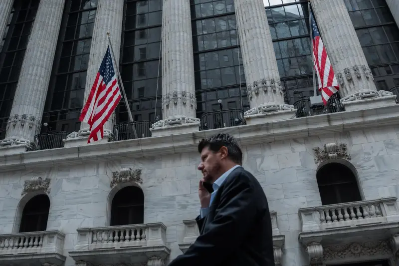 Wall Street amanece ‘nervioso’ por falta de acuerdos entre EU e Irán: ¿Cómo abre HOY?