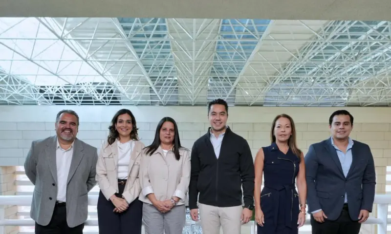Da a conocer Felifer Macías nuevos nombramientos en equipo de trabajo 