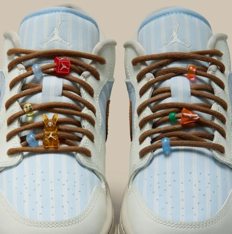 ¿Un conejo en tus Jordan? El secreto oculto de las Air Jordan 1 Low ‘Pinstripes’ Hydrogen Blue