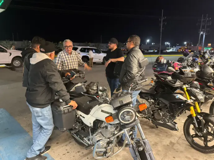 Mazatlán: da Rubén Rocha bienvenida a participantes de Semana de la Moto
