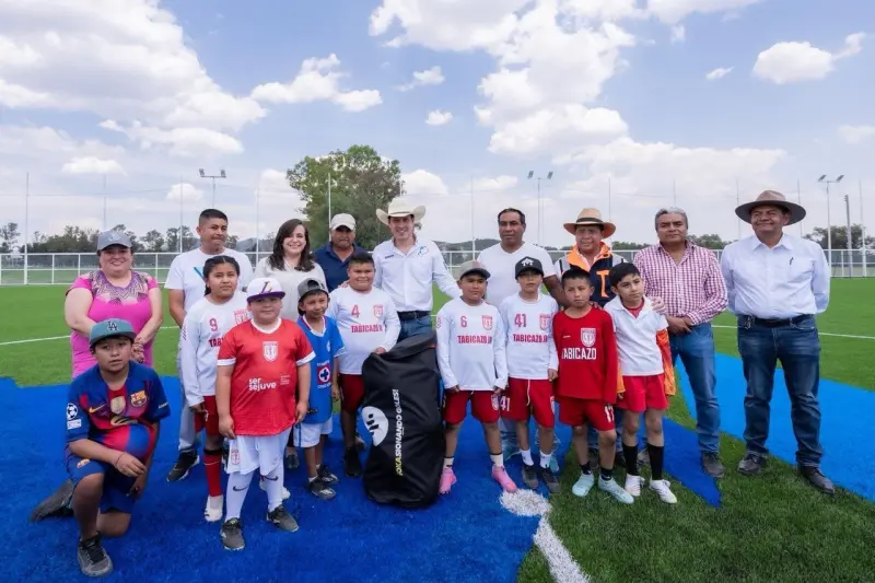 Rodrigo Monsalvo entrega la primera etapa de la Unidad Deportiva de la UAQ en Amazcala
