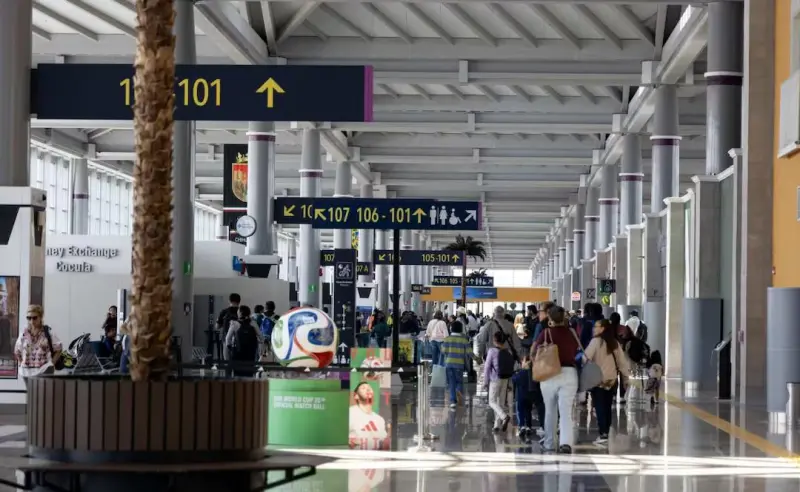 AIFA llega al Mundial con su peor racha internacional: 11 meses en rojo y menos vuelos al exterior