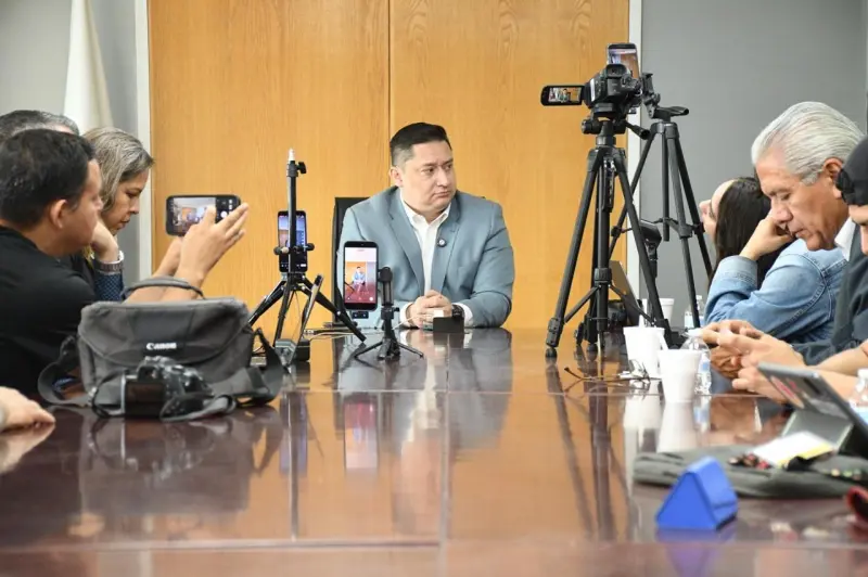 Presentarán iniciativa para elegir cabildo de manera híbrida