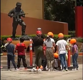 Invita Teoloyucan a niños a formar parte del Comité Juvenil de Bomberos