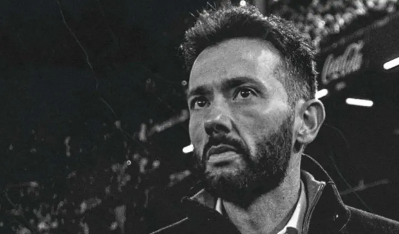 ¿El Valencia apuesta por Carlos Corberán para evitar el descenso?