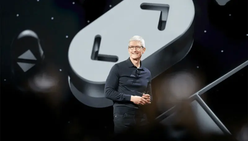 Apple anuncia relevo en su liderazgo: Tim Cook deja el cargo de CEO