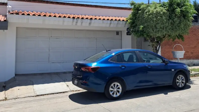 Vigilan siete clínicas de sueros vitaminados en Guanajuato tras muertes en otros estados