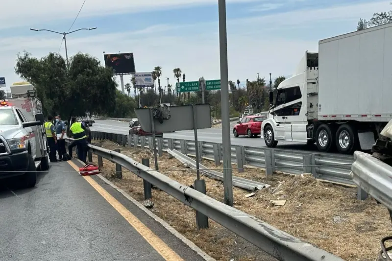 Querétaro devuelve tramo municipalizado de carretera 57 al gobierno federal