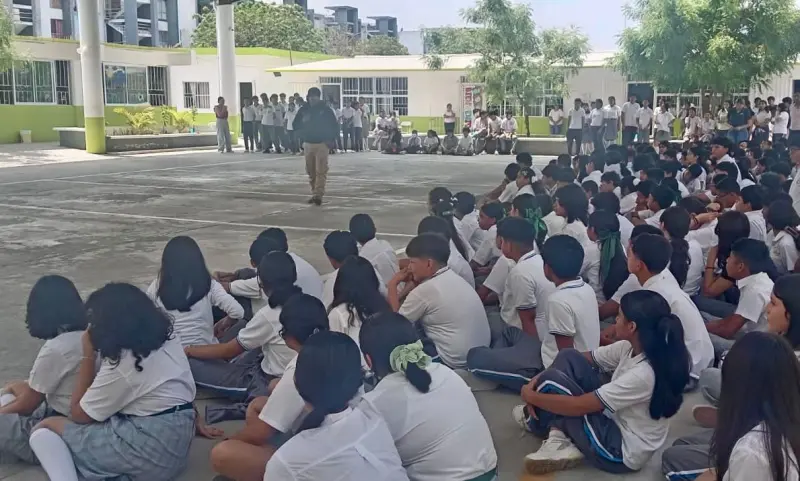 Ayuntamiento de Medellín atiende falsa amenaza en telesecundaria