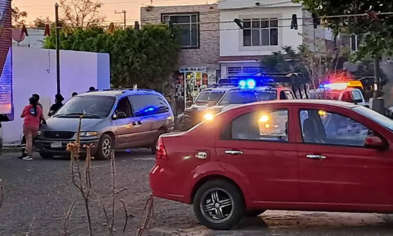 Vecinos retienen y golpean a presunto agresor sexual en San Juan del Río