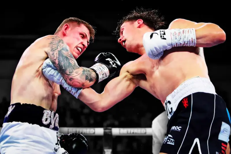 Boxeador sufre graves lesiones cerebrales tras brutal nocaut que podría terminar con su carrera