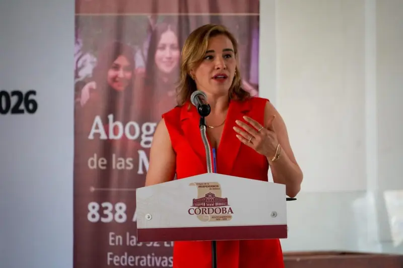 Grave rezago laboral para mujeres; las de talla baja, las más rechazadas