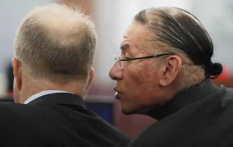 Condenan al actor Nathan Chasing Horse a cadena perpetua por agresión sexual contra mujeres y niñas indígenas