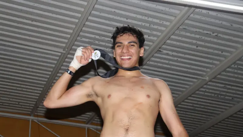 Nicolás García, el moreliano que se abre camino en deporte de contacto