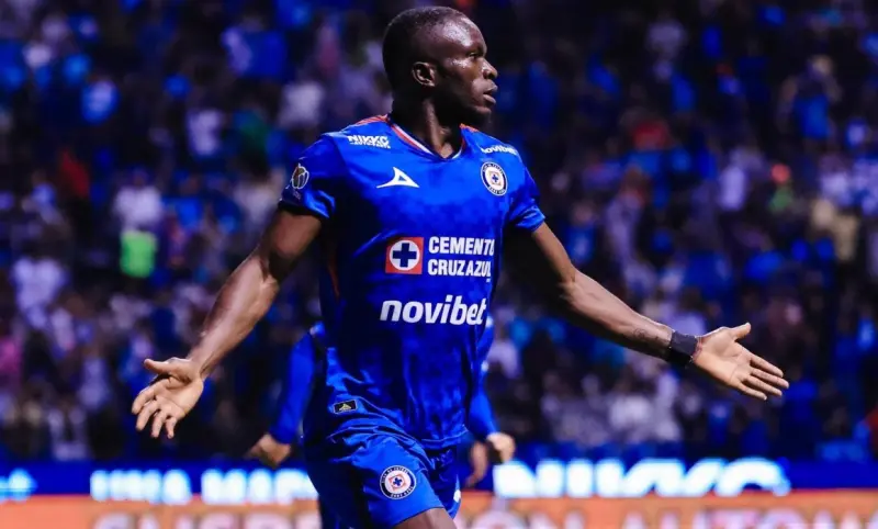 Será baja en EU, el nigeriano Christian Ebere por cuestiones migratorias