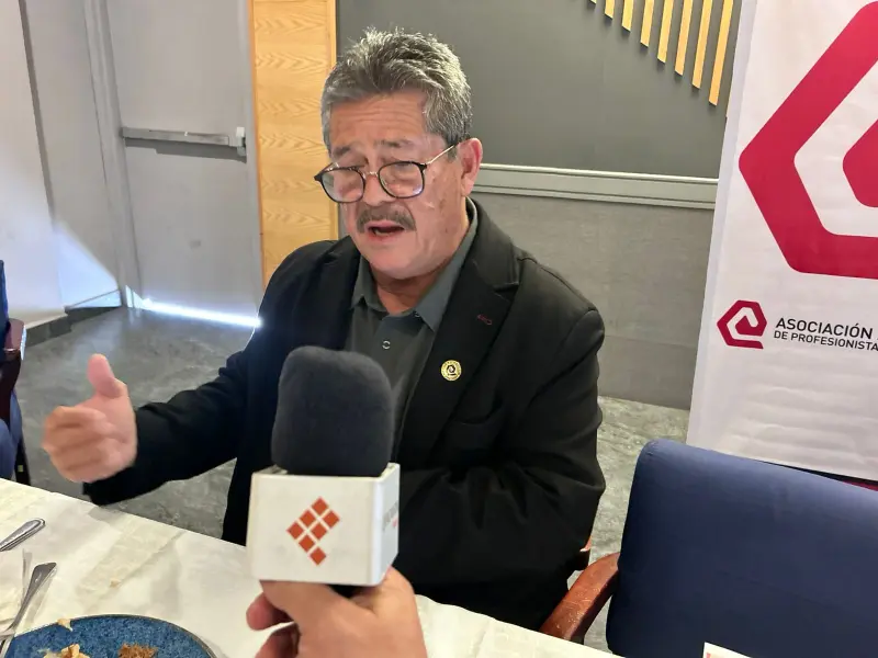 Llama contador a presentar declaraciones a tiempo para evitar multas