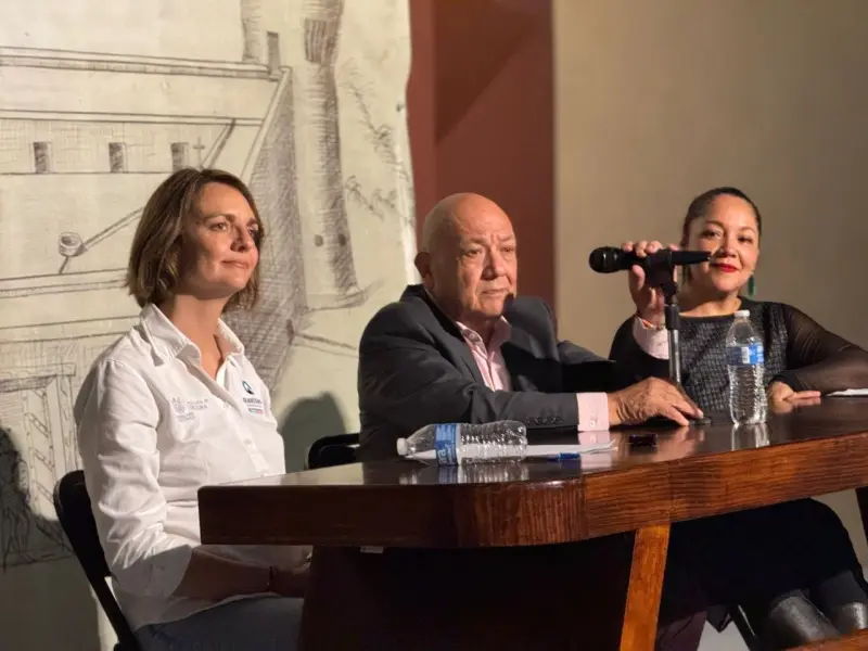 Presentan el libro Andando por los caminos de vereda en Jalpan