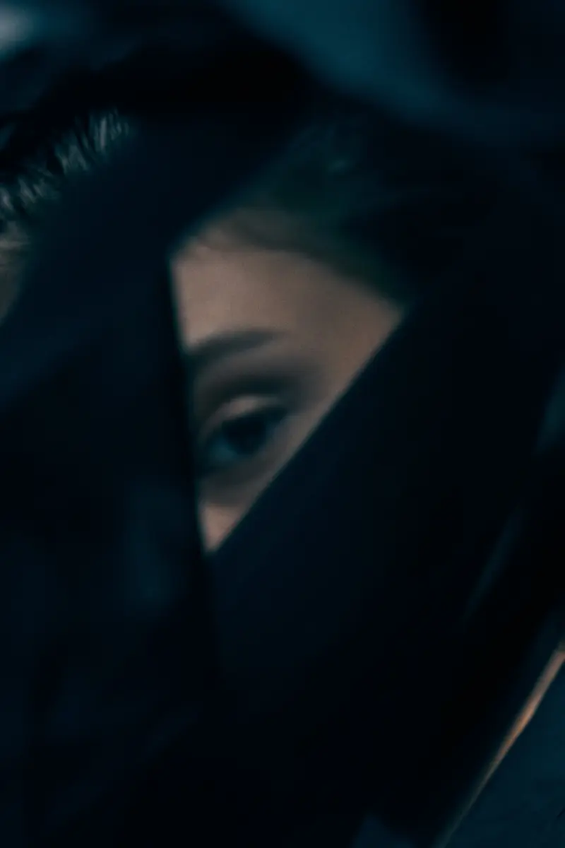 Emergence, la editorial de Alfi Gómez, que necesitas ver para inspirarte