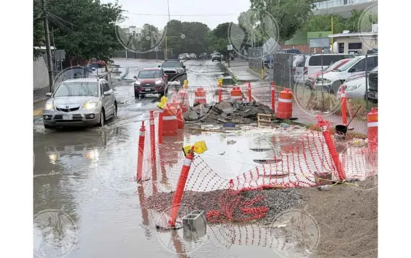 Se inunda construcción de pozo de absorción en el Pronaf