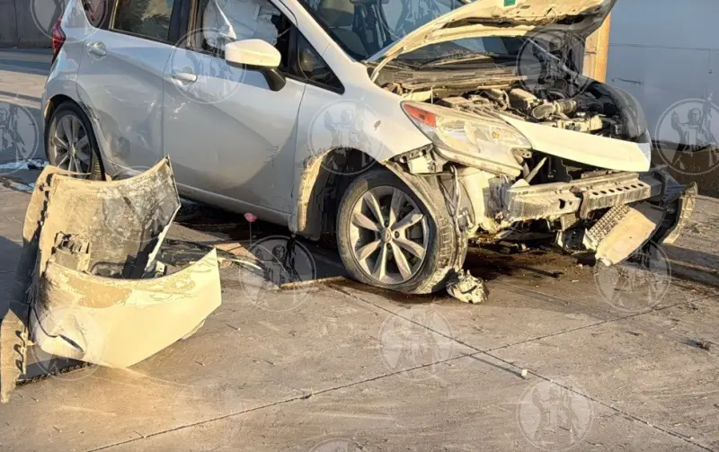 Exceso de velocidad causa choque y congestionamiento en el bulevar Norzagaray