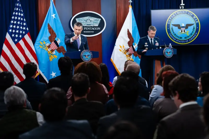 Trump busca redefinir la frase ‘cambio de régimen’ en la guerra en Irán