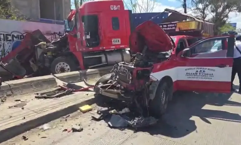 Muere bebé y 3 quedan lesionados tras fuerte choque en Oaxaca