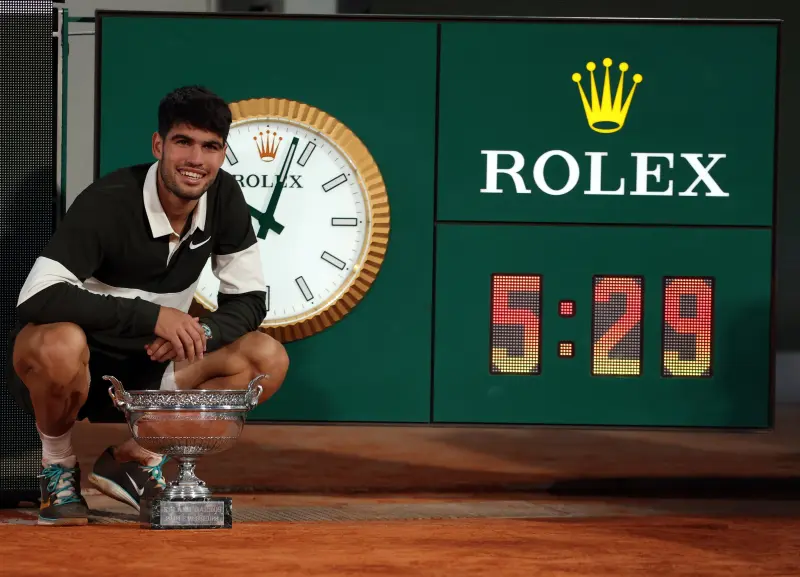 ¿Por qué Carlos Alcaraz podría no jugar Roalnd Garros este año?