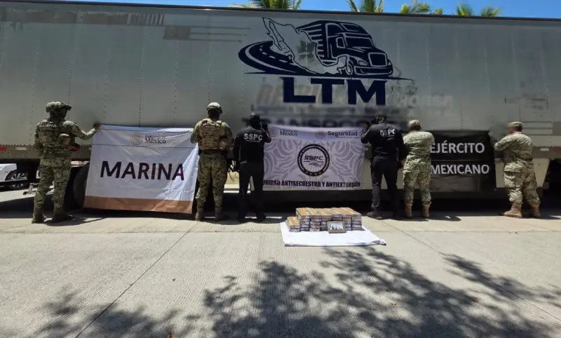 Decomisan 60 kilos de cocaína en tractocamión de Colima; 4 detenidos