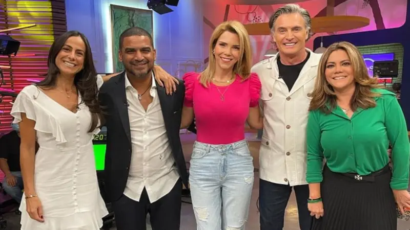 Video: Exconductor de ‘Sale el sol’ salió del clóset y su hijo es cuestionado en programa en vivo