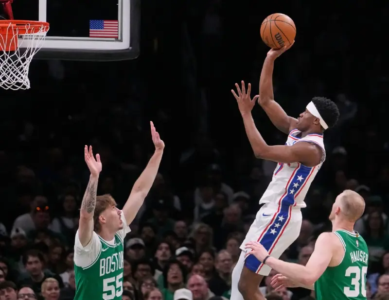 Los Sixers reviven en el Este