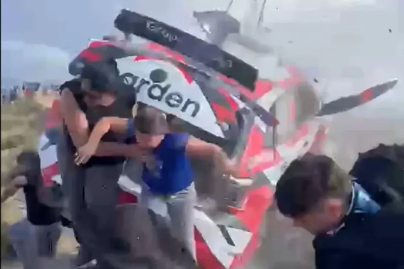 Video.- Muere aficionado en Córdoba tras despiste de auto en Rally