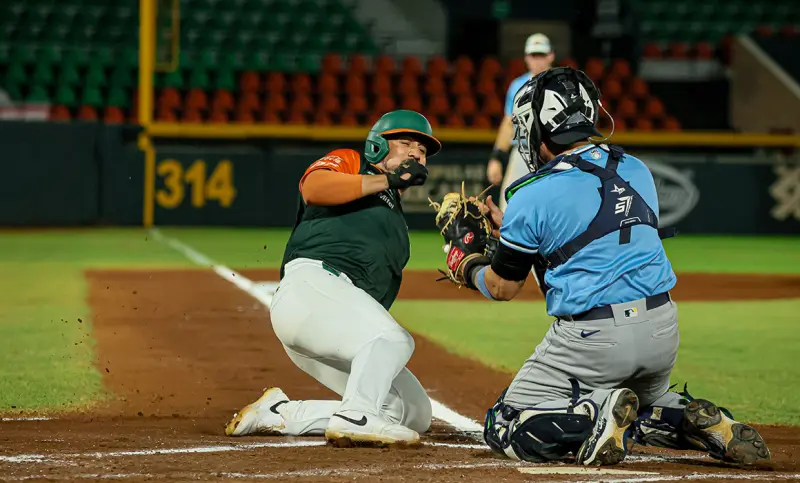 Triunfo para Leones en el parque Kukulcán