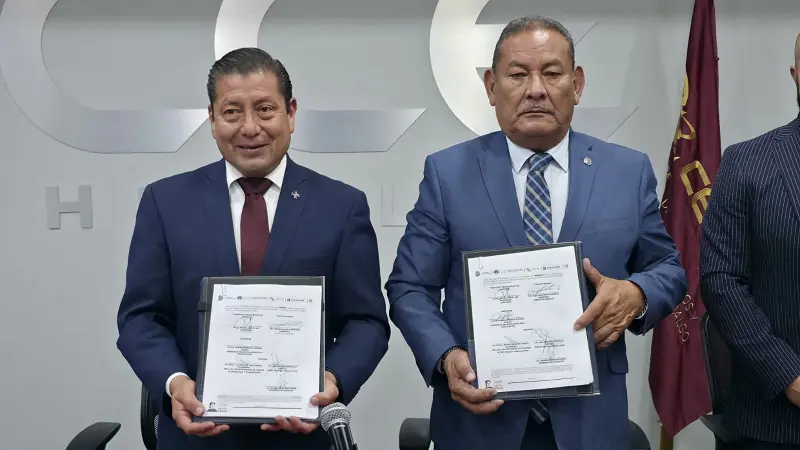 De las aulas al futuro: Hidalgo traza ruta para que jóvenes no se queden en el camino