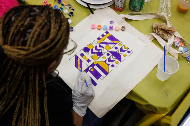 Presentan el mural El futuro que creamos en el Lincoln Center de NY